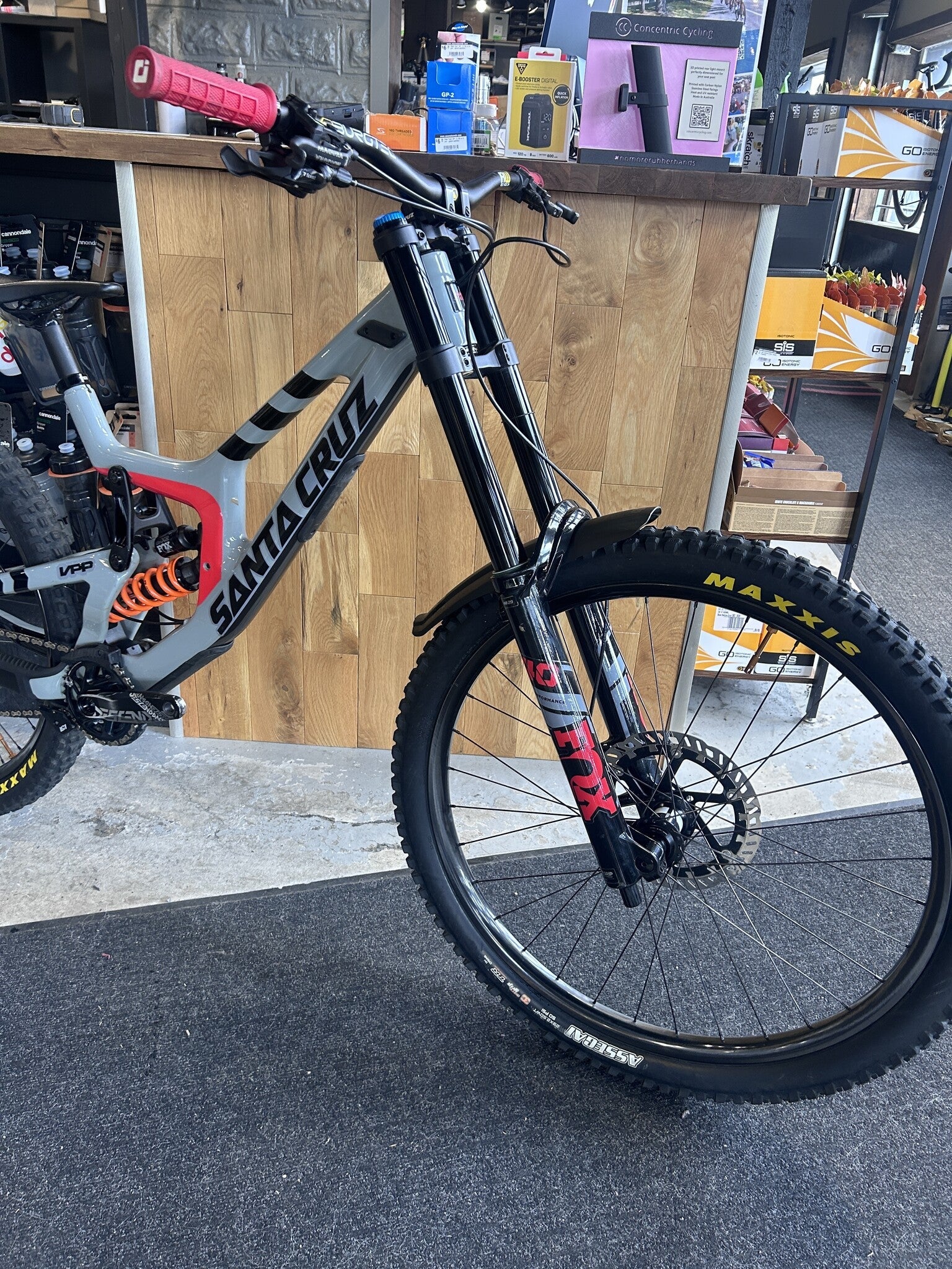 V10 7 CC, LG, Usagé, 2023